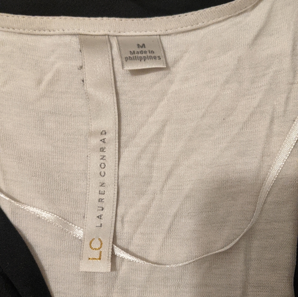 Blouse - Picture 2 of 2